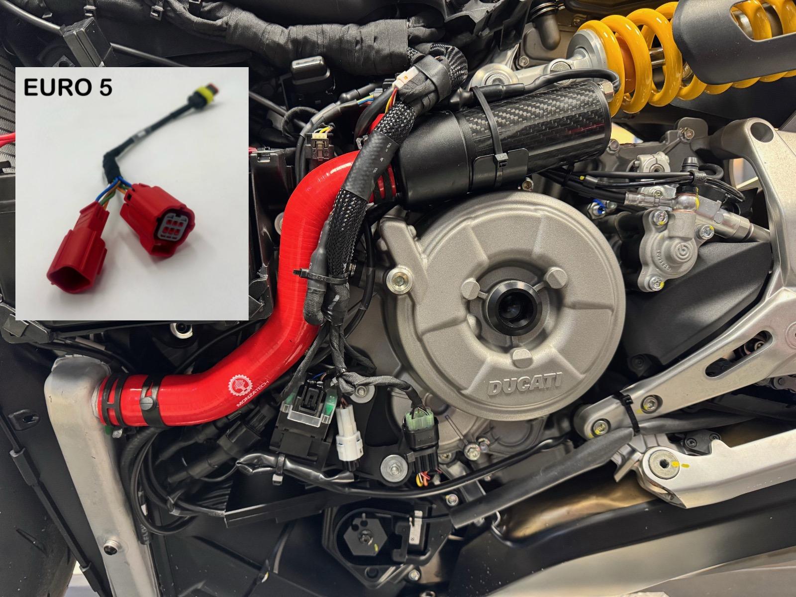 MonzaTech IEC Electronic Engine Temperature Cooling Kit for Ducati Streetfighter V2 (22-24) MonzaTech IEC Electronic Engine Temperature Cooling Kit for Ducati Streetfighter V2 (22-24)